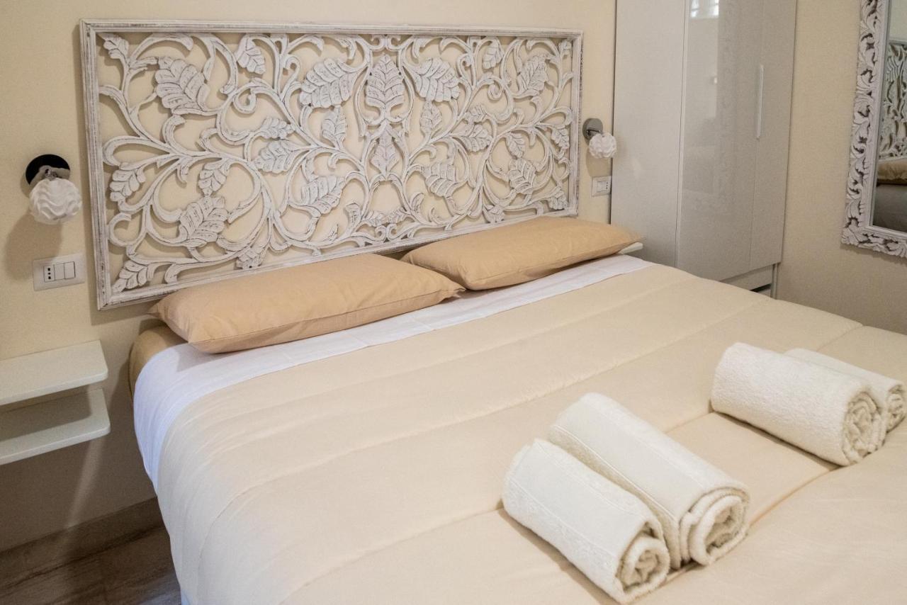 Room With Independent Entrance - Termini/Aquarium Roma Ngoại thất bức ảnh